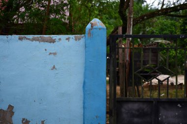 Demir çitlerin ve paslı duvarların fotoğrafçılığı