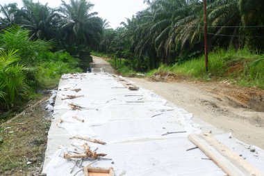 Tamamlanmamış beton yol kaldırım projeleri