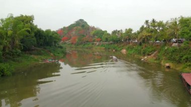 Luang Prabang, Lao 'daki güzel nehir manzarası..