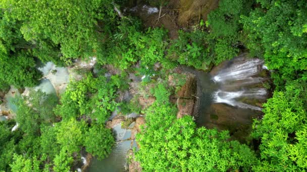 Topptävling Vackert Tropiskt Vattenfall Regnskogen Laos — Stockvideo