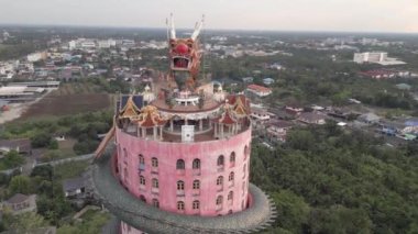 Tayland, Bangkok yakınlarındaki ejderha tapınağının havadan görüntüsü.