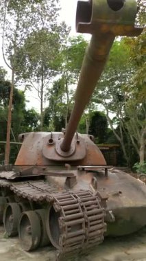 Cu Chi, Vietnam 'da Amerikan tank enkazı.