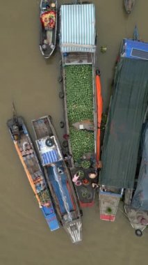 Mekong Delta, Vietnam 'da Cai Rang Yüzen Piyasa.