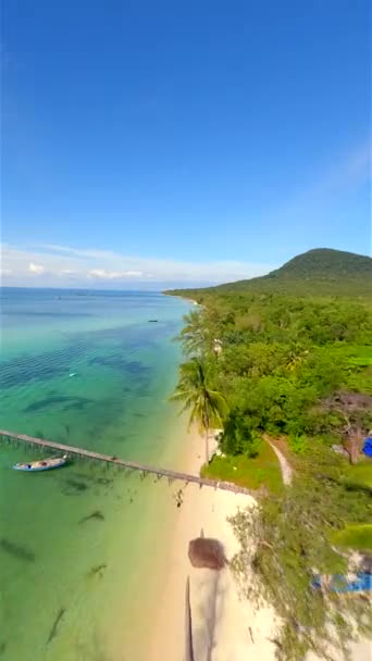 베트남 푸꾸옥 청록색 바다를 Fpv — 비디오