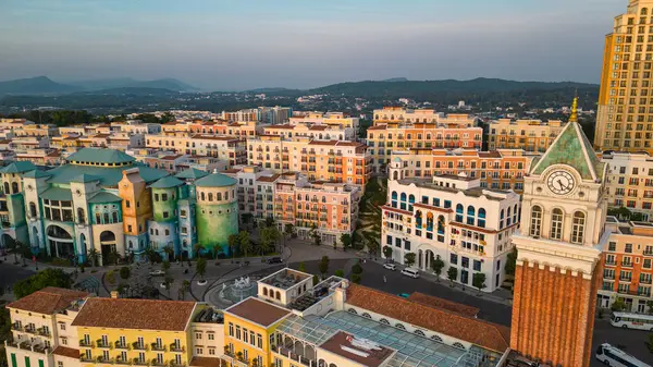 Phu Quoc Adası, Vietnam 'daki Sunset Town' ın hava manzarası.