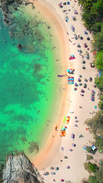 Blick Von Oben Auf Den Touristenstrand Auf Der Insel Phuket — Stockvideo