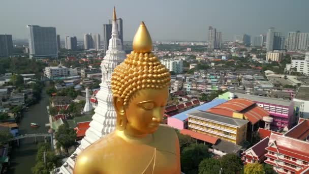 Aerial View Giant Golden Buddha Bangkok Beautiful City Skyline Background — Stock Video