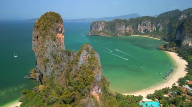 Railay Sahili 'nin havadan görünüşü, Krabi Tayland.