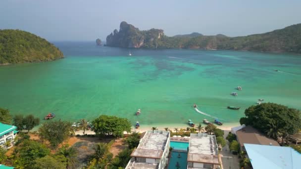 泰国Koh Phi岛上Loh Dalum海滩的空中景观 — 图库视频影像