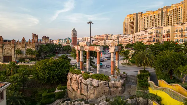 Phu Quoc Adası, Vietnam 'daki Sunset Town' ın hava manzarası.