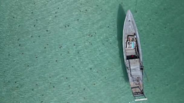 Estrella Mar Mar Turquesa Cristalino Barco Madera Isla Phu Quoc — Vídeo de stock