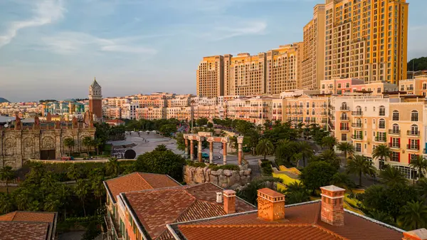 Phu Quoc Adası, Vietnam 'daki Sunset Town' ın hava manzarası.