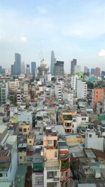 Kentsel binaların ve Ho Chi Minh şehrinin gökyüzü manzarası, Vietnam