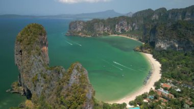 Railay Sahili 'nin havadan görünüşü, Krabi Tayland.