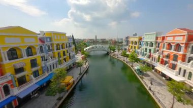 Phu Quoc Adası, Vietnam 'daki Büyük Dünya üzerinde sinematik FPV uçuşu