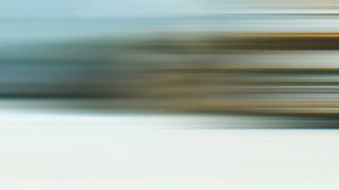 Beyaz arkaplanda, arabada, beyaz çizgilerde soyut dikey bulanıklık efekti.