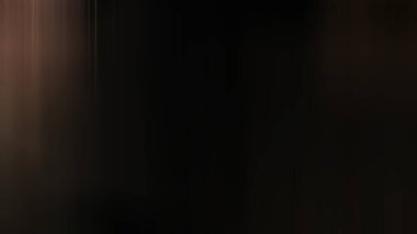 Işık efektleri. Neon parıltısı. Şenlik dekorasyonu. Renkli soyut arka plan. Poster ve broşür için renkli yaratıcı grafik tasarımı. Broşür..