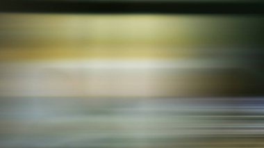 Şehirdeki arabanın bulanık arkaplanı