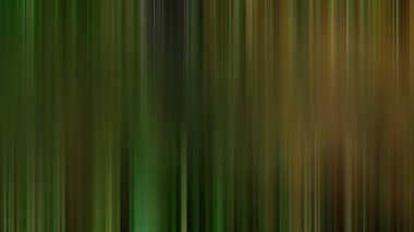 Yeşil ve kahverengi ağaçlı bir ormanın bulanık görüntüsü.