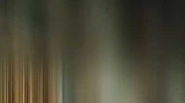 Cep telefonu tutan bir kişinin bulanık görüntüsü