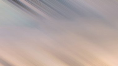 Snowboard 'daki bir kişinin bulanık fotoğrafı.