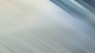 Snowboard 'daki bir kişinin bulanık fotoğrafı.