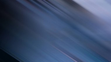 Snowboard 'daki bir kişinin bulanık fotoğrafı.