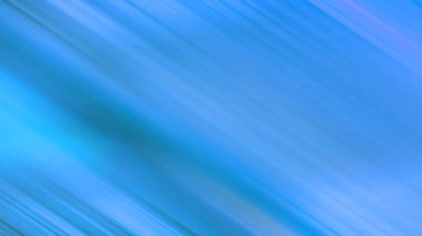 Beyaz ve siyah kuşlu bulanık mavi bir arkaplan