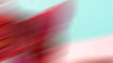 Sörf tahtası tutan birinin bulanık bir resmi.