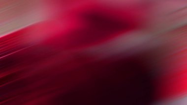 Kırmızı şemsiye tutan bir kişinin bulanık görüntüsü