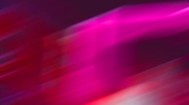 Tenis raketi tutan birinin bulanık görüntüsü.