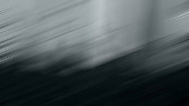 Banyodaki beyaz tuvaletin bulanık bir resmi.