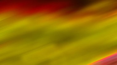 Kırmızı ve sarı bir yangın musluğunun bulanık görüntüsü