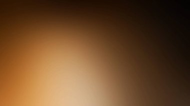 Takım elbiseli ve kravatlı bir adam duvarın önünde duruyor.