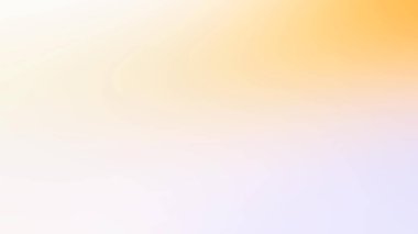 Sahilde sörf tahtası tutan biri.