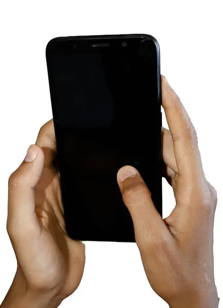 Akıllı telefon elinde, ekrana dokunuyor, parmaklar dijital ekranda kayıyor, el ele tutuşuyor ve mobil bir cihaz kullanıyor.