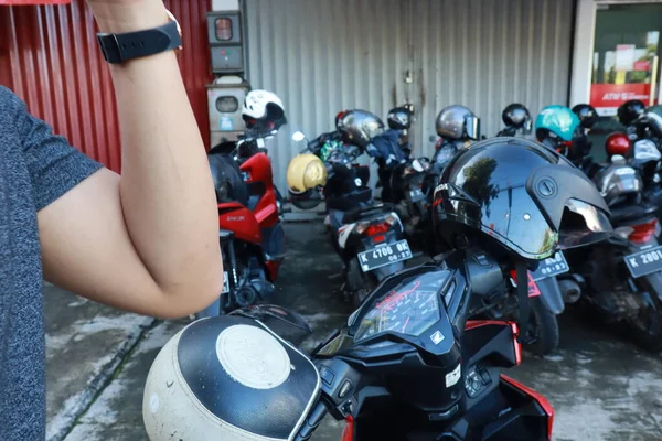 Kudus December 2022 Photo Crowded Motorbike Parking Lot Kudus City — Stock Photo, Image