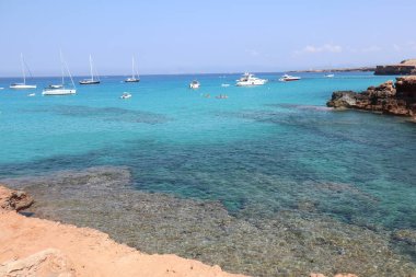Akdeniz 'in Formentera' daki güzel plajı.