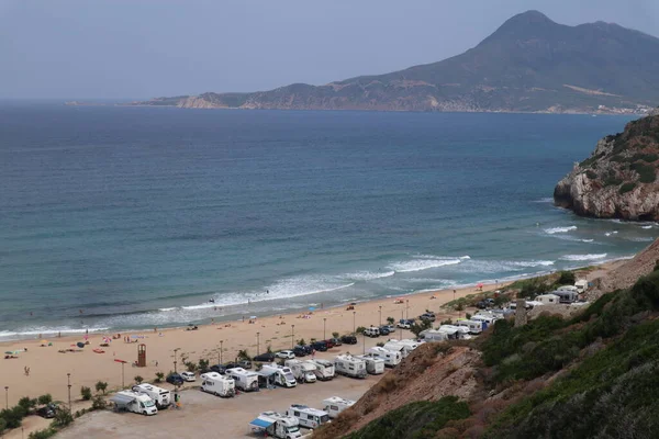 Deniz manzaralı güzel sahil, Sardunya