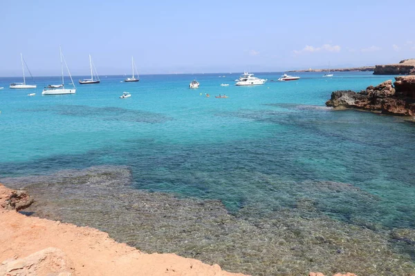 Akdeniz 'in Formentera' daki güzel plajı.