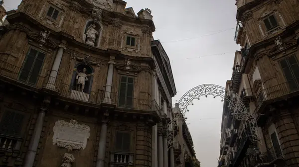 İtalya 'nın tarihi Napoli şehri.