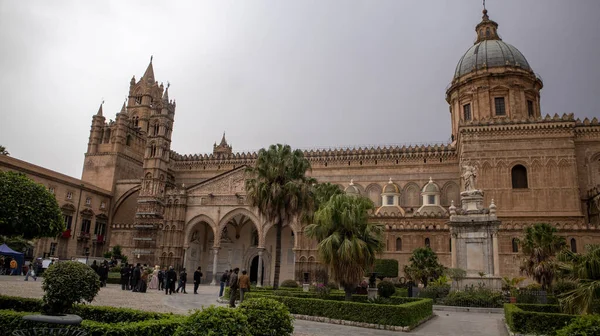 Palermo, Sicilya, İtalya 'nın en ünlü turistik merkezi.