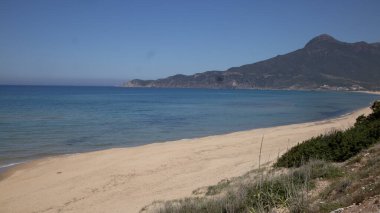 Limasol Adası 'nın güzel kumsal ve kum manzarası.