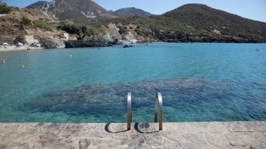 İsrail 'in kuzeyinde plajlı Akdeniz manzarası var.