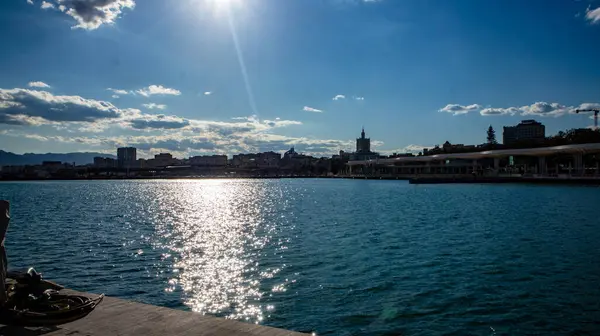 İstanbul, Türkiye - 13 Haziran, 20 0. 21: İstanbul Boğazı ve İstanbul şehri manzarası