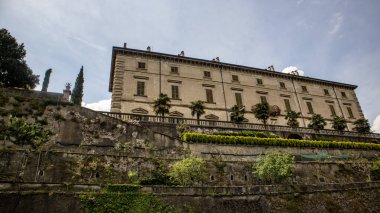 Villadaki villa bordo