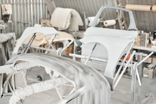 Stötfångardelen Bilen Täckt Med Primer Garagemålning Bilservice Reparation Karosseri Efter — Stockfoto