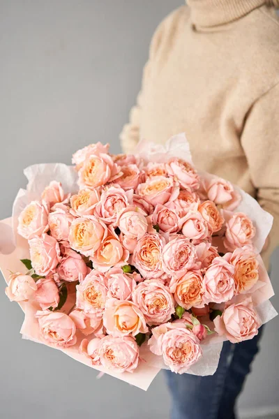 Virágszőnyeg Virág Textúra Üzlet Koncepció Gyönyörű Friss Virágzó Rózsák Bokros — Stock Fotó