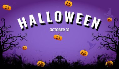 Cadılar Bayramı 'nda balkabağı fenerleri, ürkütücü ağaçlar ve mor arka planda 31 Ekim metni olan resimli bir sahne. Cadılar Bayramı temalı tasarımlar için mükemmel.