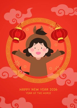 At kartının yeni yılını kutlayan çocuk. Doğu arka planında kırmızı fener süslemeleri olan zodyak at kostümü giyen tatlı bir kız..